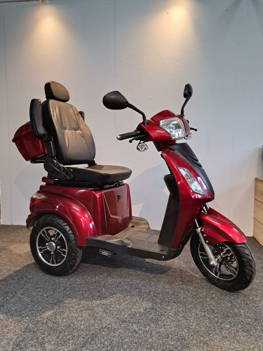 Scootmobiel Deluxe 3